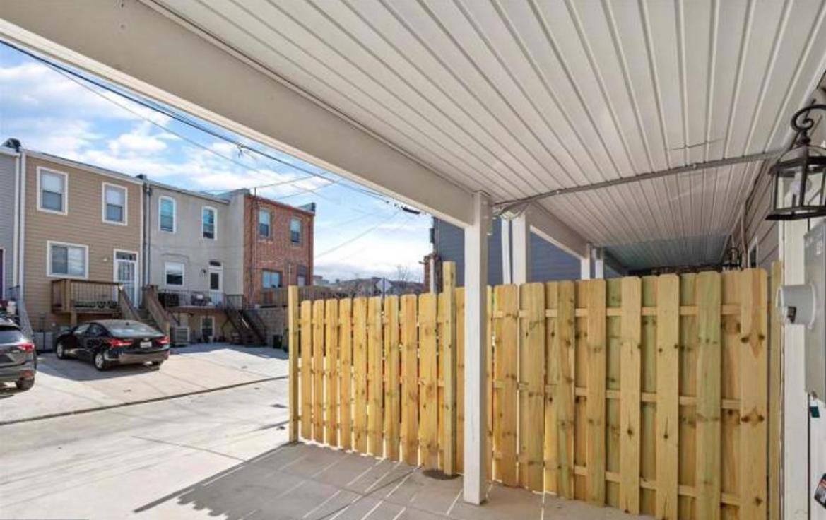 The Blue House! Modern+ Rooftop Deck+ Parking Baltimore Zewnętrze zdjęcie